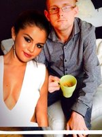 selenakamilgomezflash26